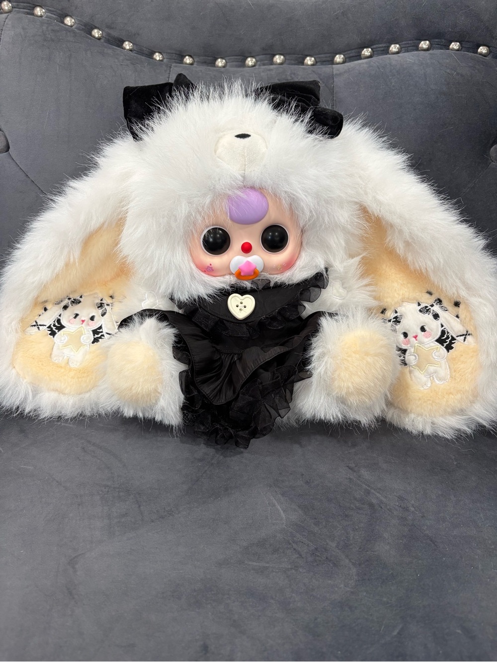 Baby Three BB3 Lily Rabbit Town v5 400%-Black and White bunny with paci
